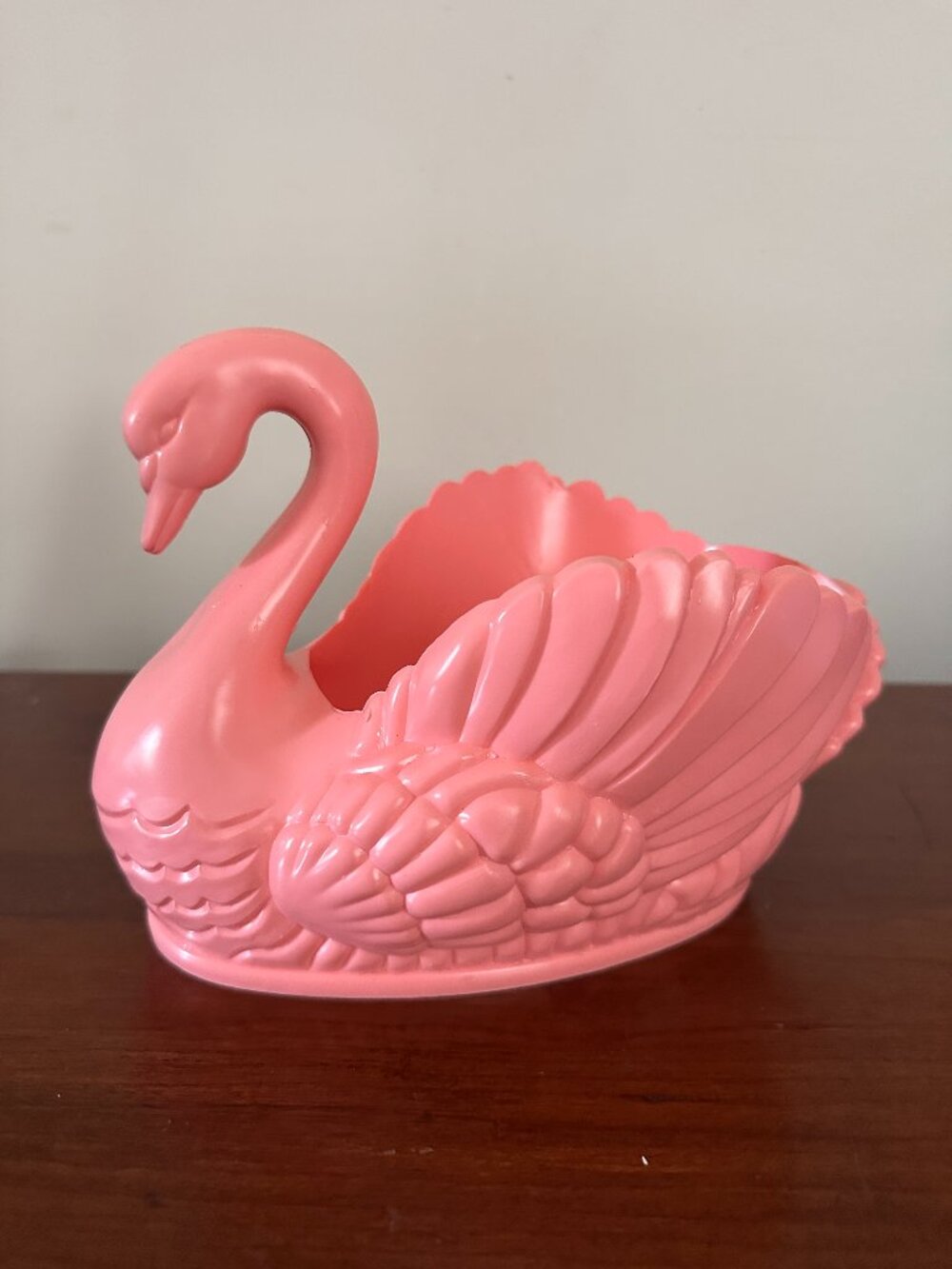 Regaline Heavy Pink Plastic Swan Caddy/ Dish / Planter